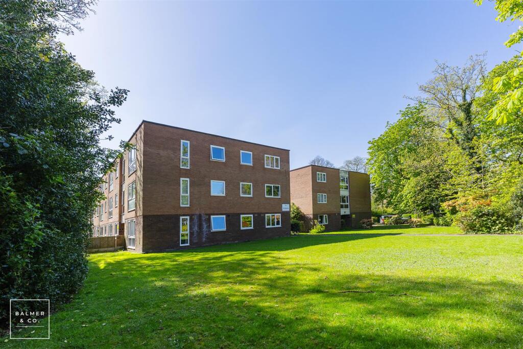 Apartment in Manchester - View 4