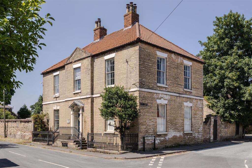 Main image of property: Low Street, Winterton