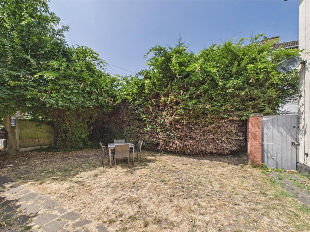 House in Worcester - View 5