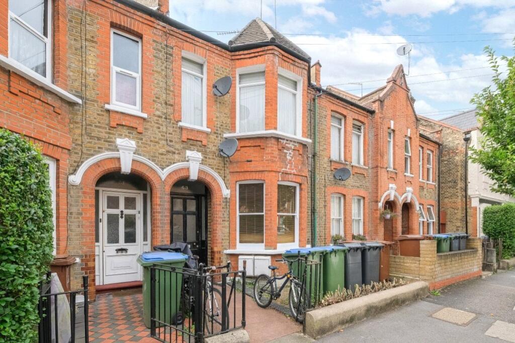 Main image of property: Carr Road, Walthamstow, E17