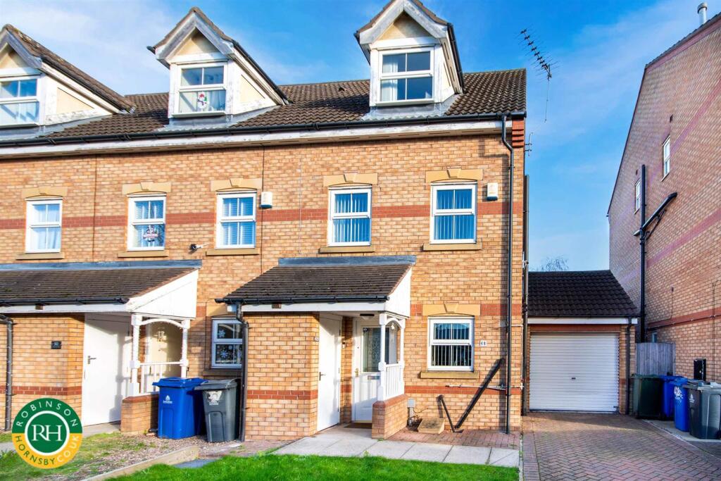 3-bed house on Coniston Drive, Doncaster, £180,000