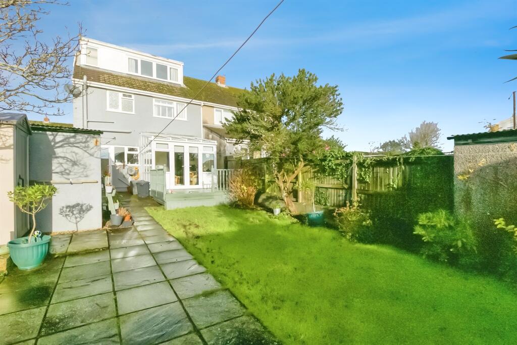 4-bed semi-detached on Fairfield Crescent, Llantwit Major, £290,000