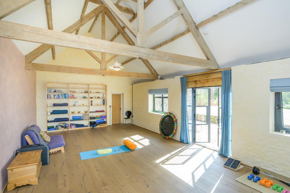 House in Swindon - View 5