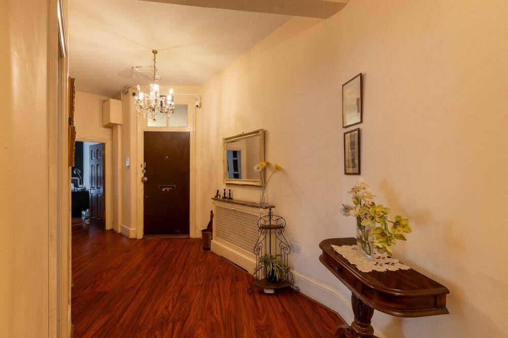 3 bedroom flat for rent