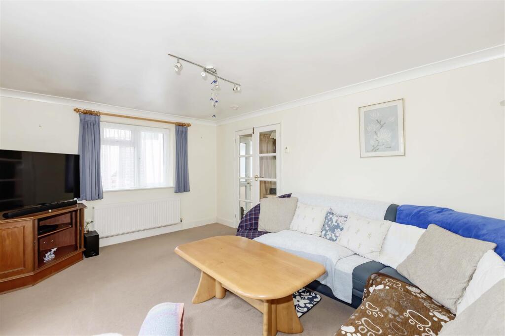 House in Worthing, West Sussex - View 4