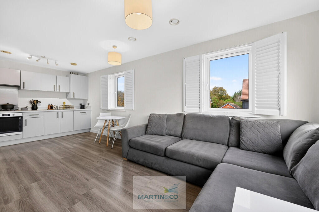 Apartment in Welwyn Hatfield, Hertfordshire - View 5