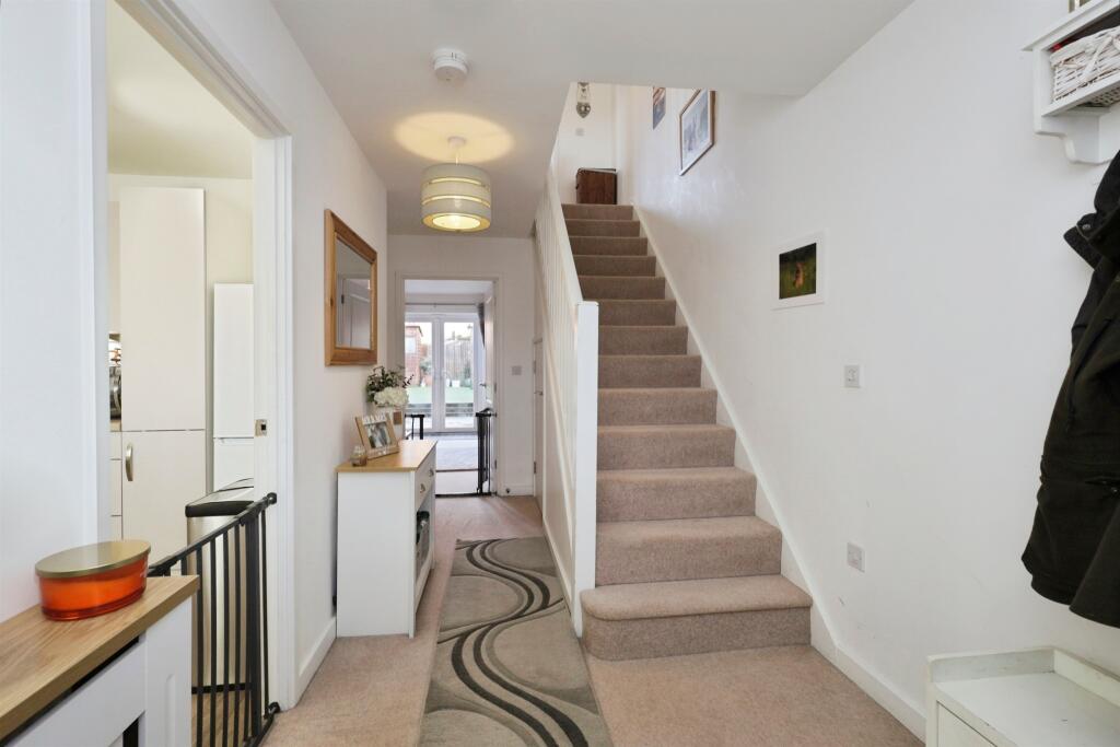 House in Wealden, Hellingly - View 2