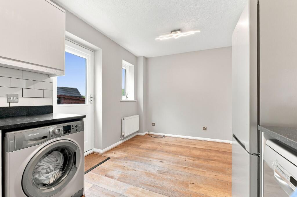 House in Sheffield, South Yorkshire - More