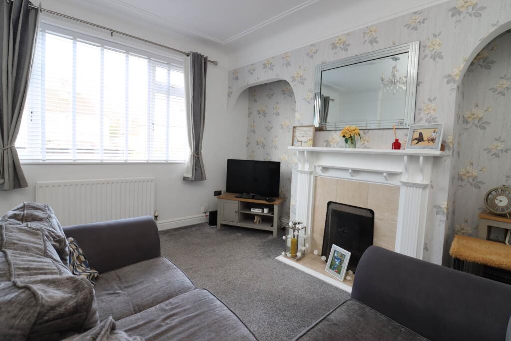 New Chester Road, Bromborough photo 4