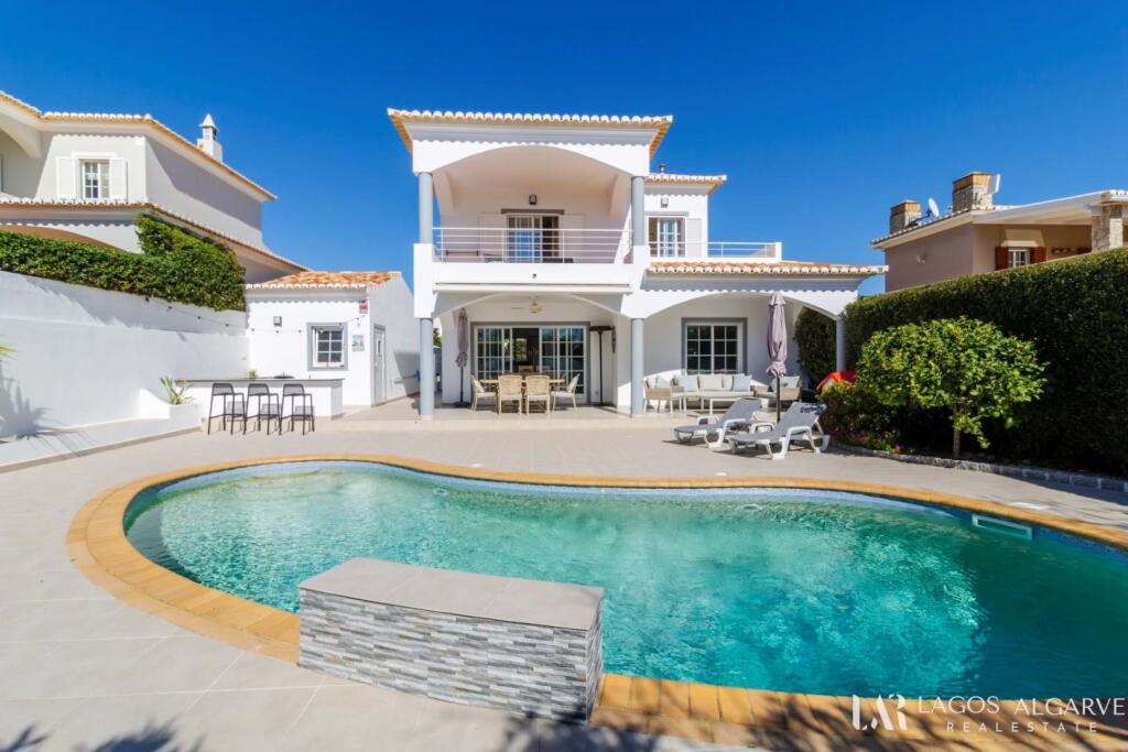 Main image of property: Algarve, Meia Praia