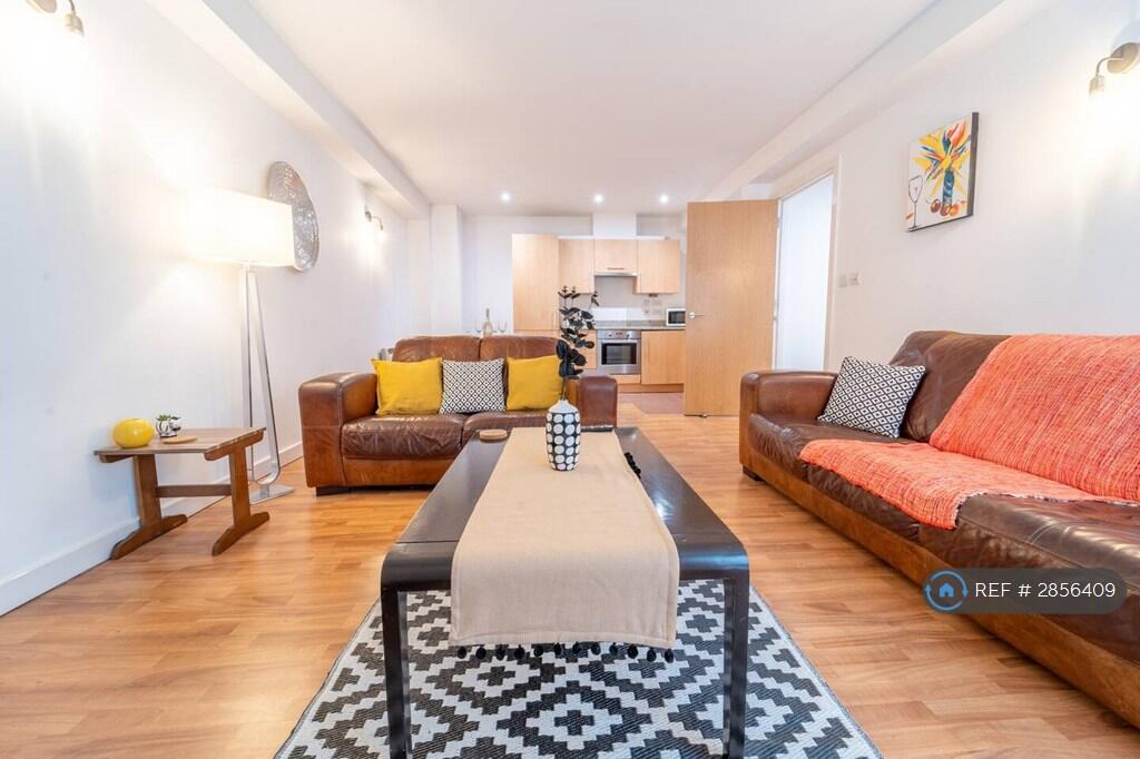 Main image of property: Queens Road, Nottingham, NG2