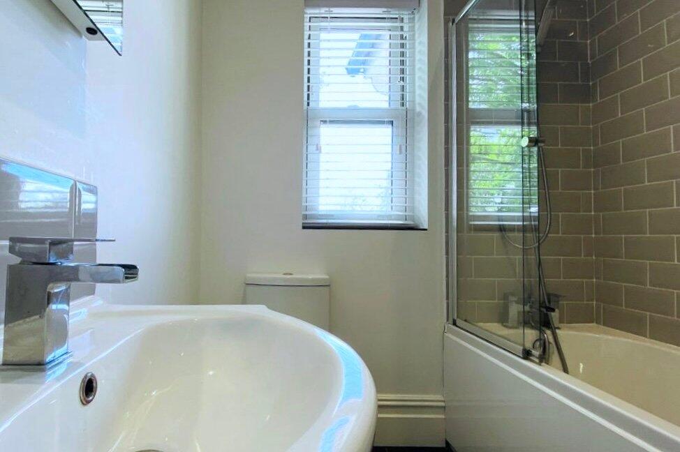 Apartment in Twickenham - View 5