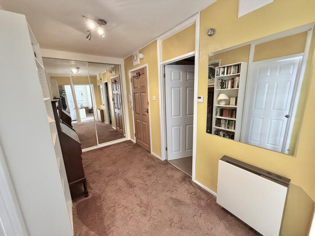 Apartment in Poole - View 5