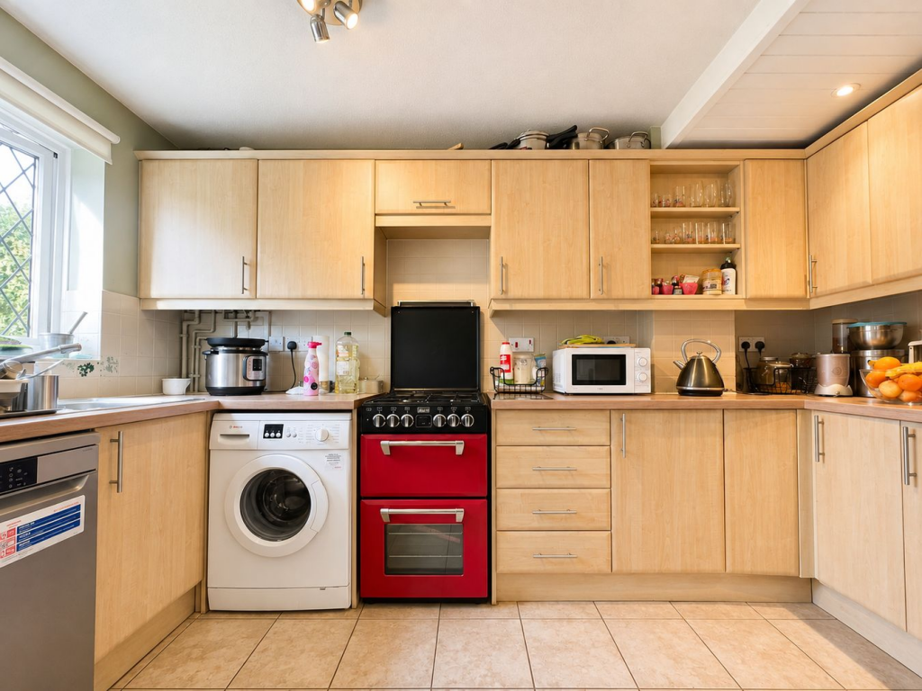 House in Colchester, Myland, Highwoods - More