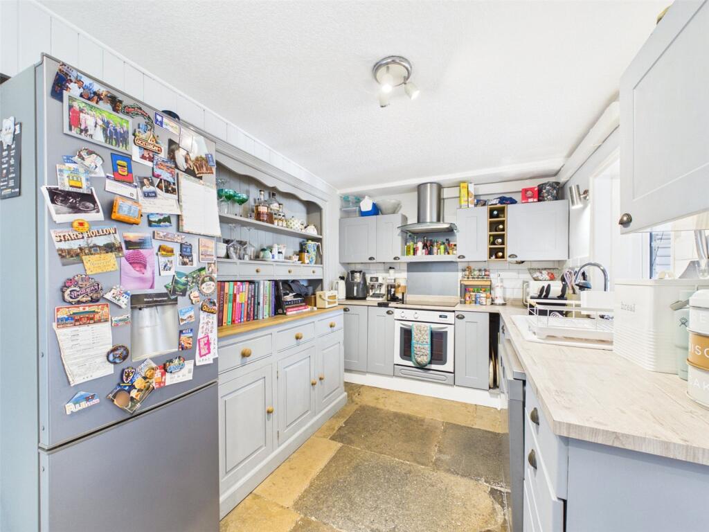 70, Purewell, Christchurch, Dorset, BH23 photo 4
