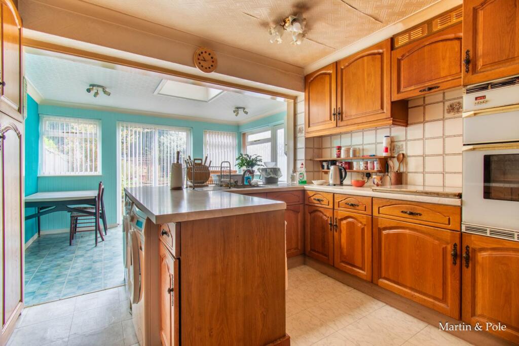 Main image of property: 5 bed semi in Aldryngton & Maiden Erlegh
