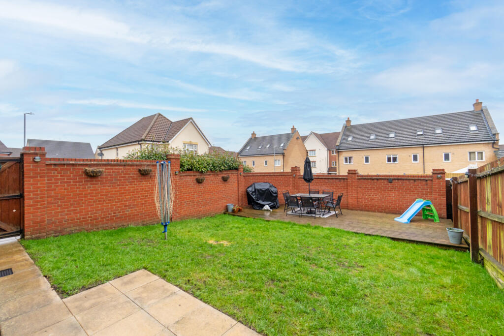 Thompson Close, Haverhill, Suffolk, CB9 photo 2