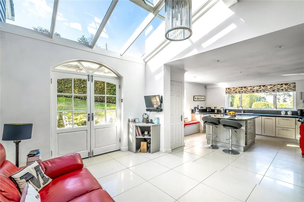 House in Tandridge, Limpsfield - View 3