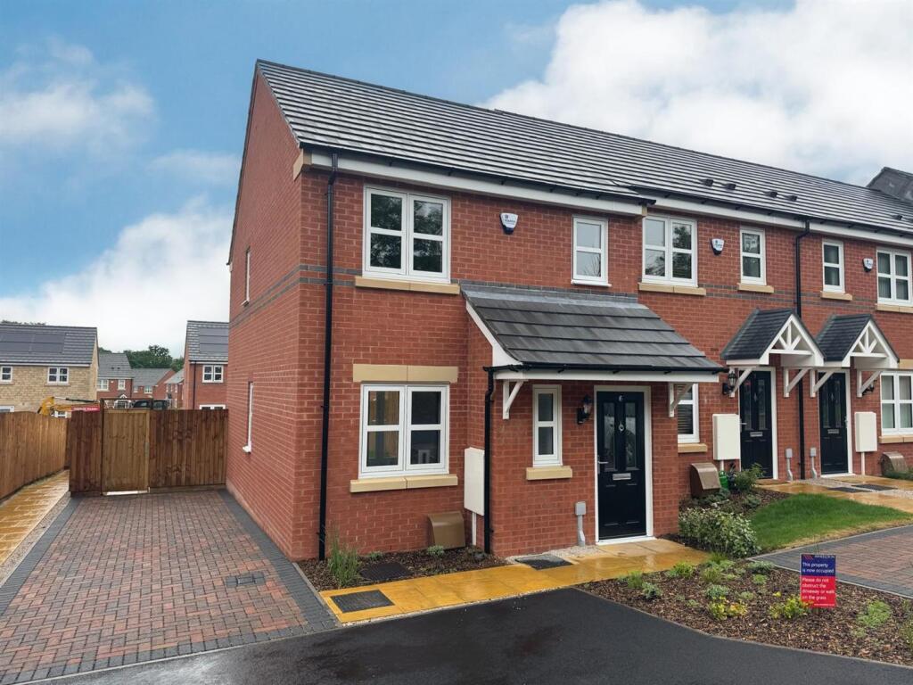 Main image of property: Bunting Close, Alfreton