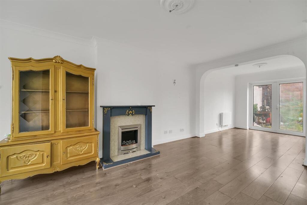 House in Romford - View 5