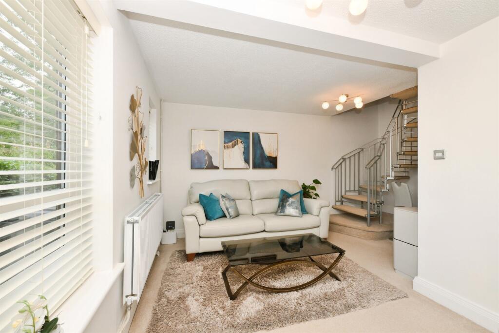 House in St Albans - View 2