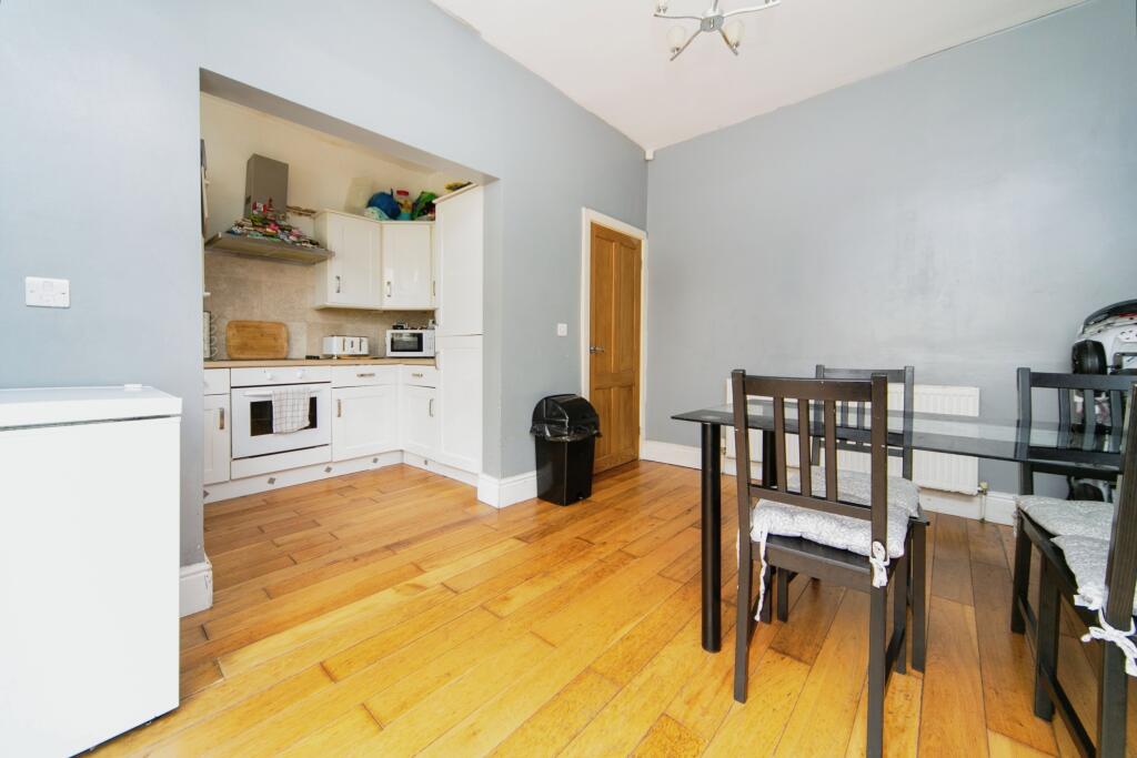 House in Wirral, Liverpool City Region - View 4