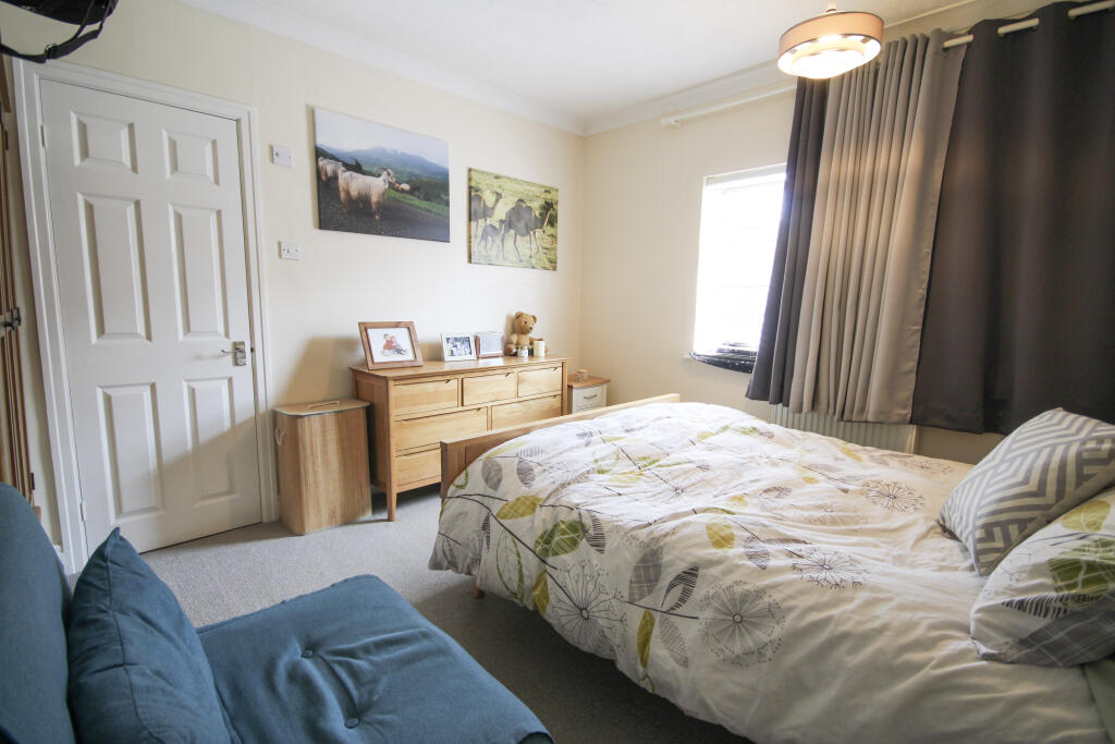 House in Knaresborough, Calcutt - More