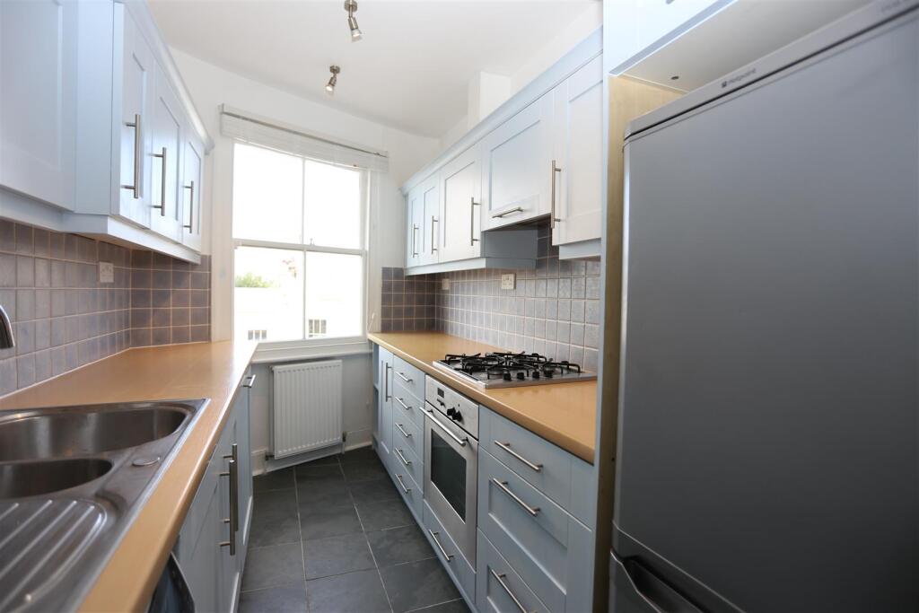 Apartment in Brighton - More