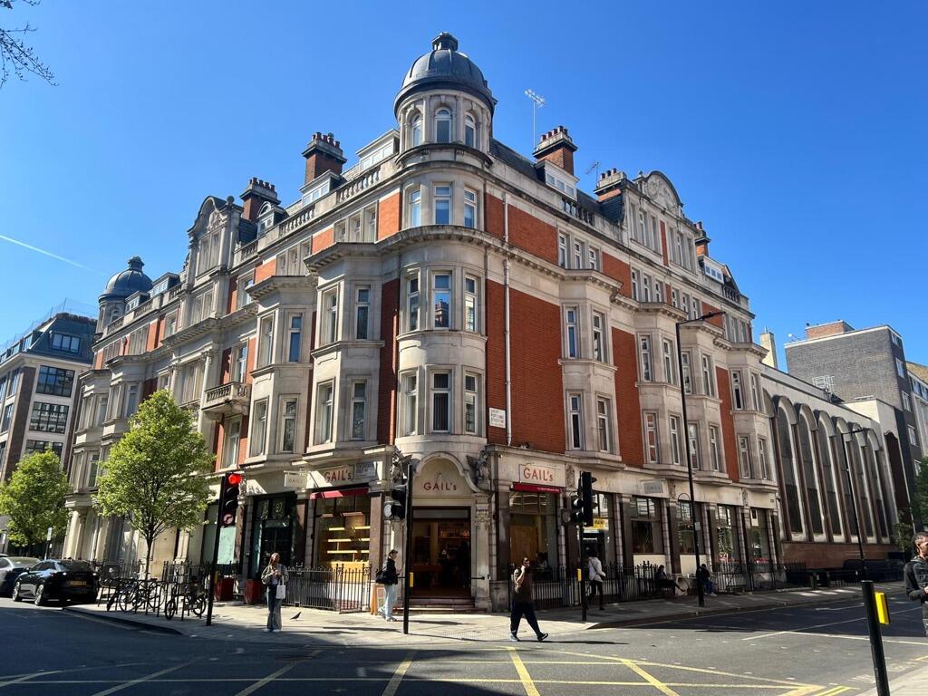 Main image of property: De Walden Court, 85 New Cavendish Street, W1W 6XB