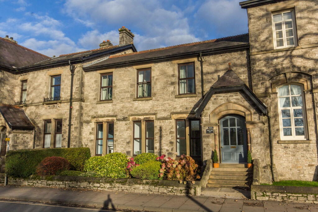 Main image of property: 1 Abbot Hall View,Aynam Road, Kendal, LA9 7DE