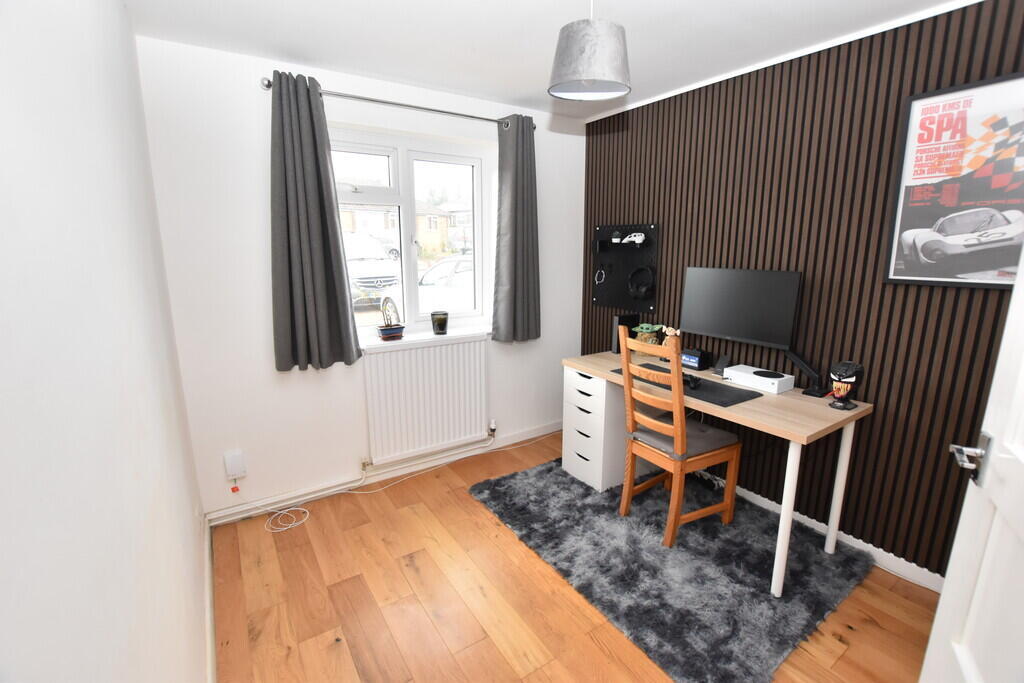 House in Colchester, Mile End - More