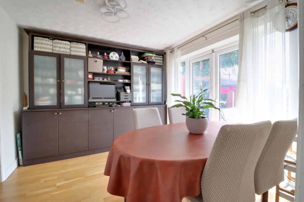 House in London - View 4