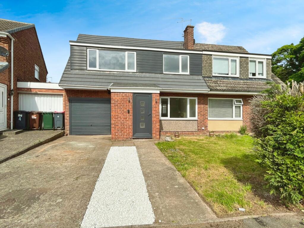 4-bed semi-detached on Leeds Avenue, North Anston, Sheffield, South Yorkshire, S25, £240,000
