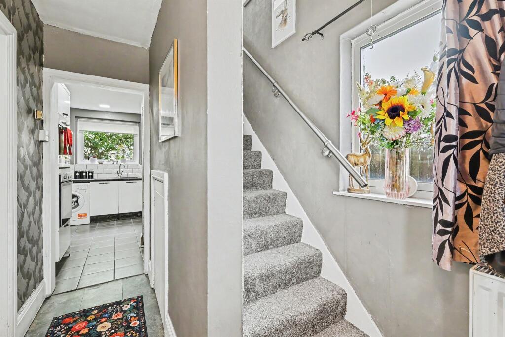 Holdenby Road, Northampton - View 2