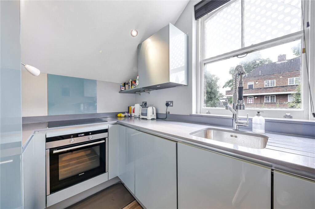 Apartment in London - View 2