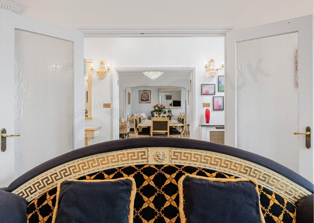 House in London, Hendon - View 5