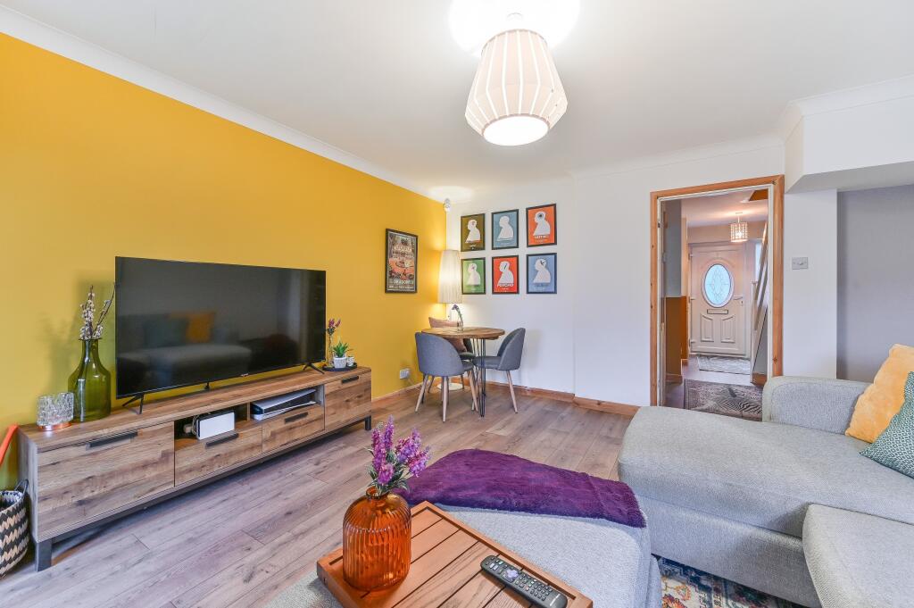 Main image of property: Croftside, 53 Sunny Bank, London, SE25 4TL