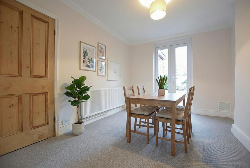 House in Wokingham - View 3