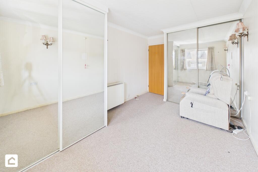 House in Eastbourne, East Sussex - View 3