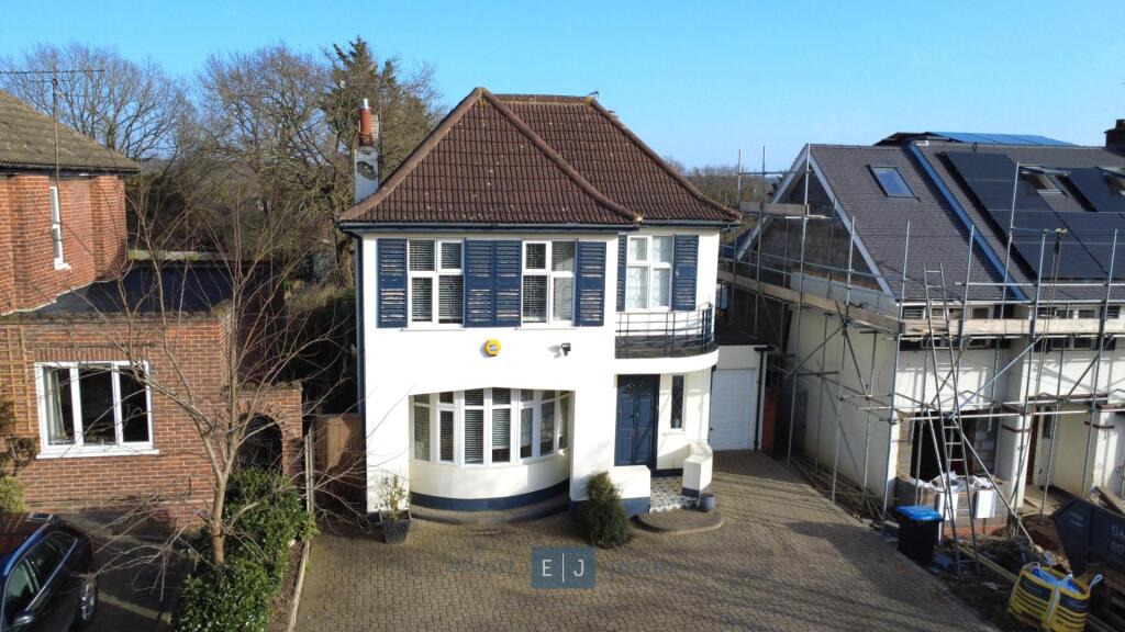 Main image of property: Stradbroke Grove, Buckhurst Hill