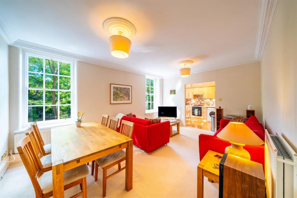Apartment in Nottingham, The Park - View 2