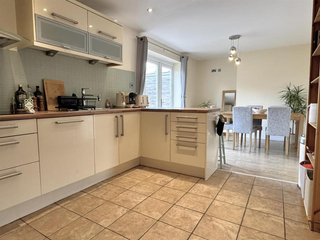 Cambria Avenue, Ellesmere - View 2
