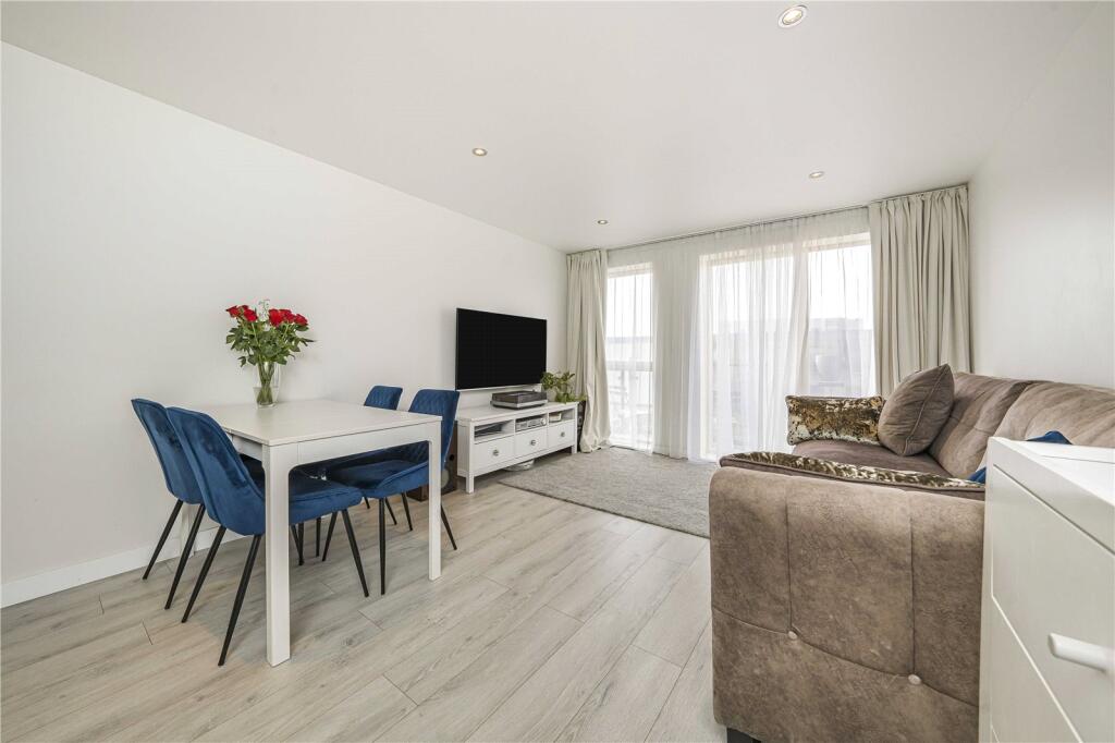 Cork House, London, SW19 photo 2