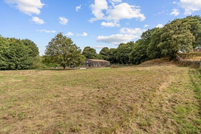 Plot / Land