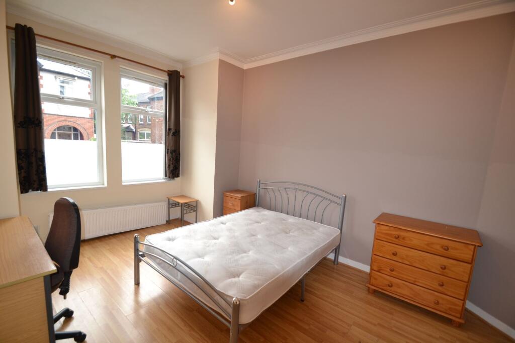 2 bedroom house share for rent