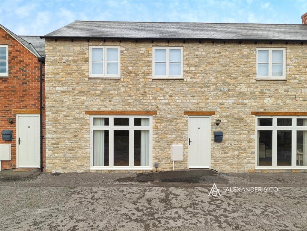 Main image of property: Cherry Tree Mews, Victoria Road, Bicester, OX26