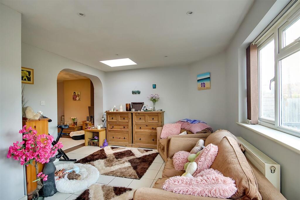 House in Brighton - View 5