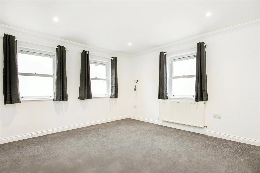 House in Tonbridge - View 5