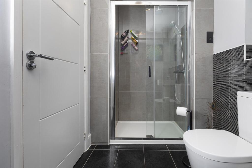 Additional image 18 of Links Way, Drighlington, Bradford