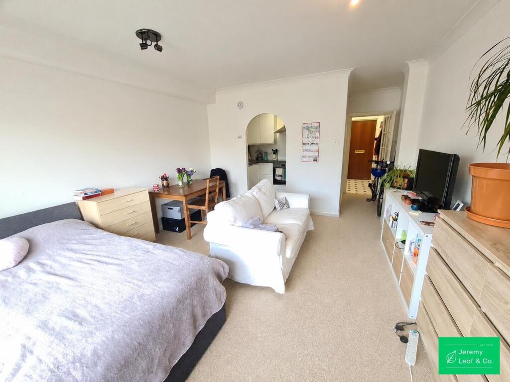 Main image of property: Gainsborough Road, N12